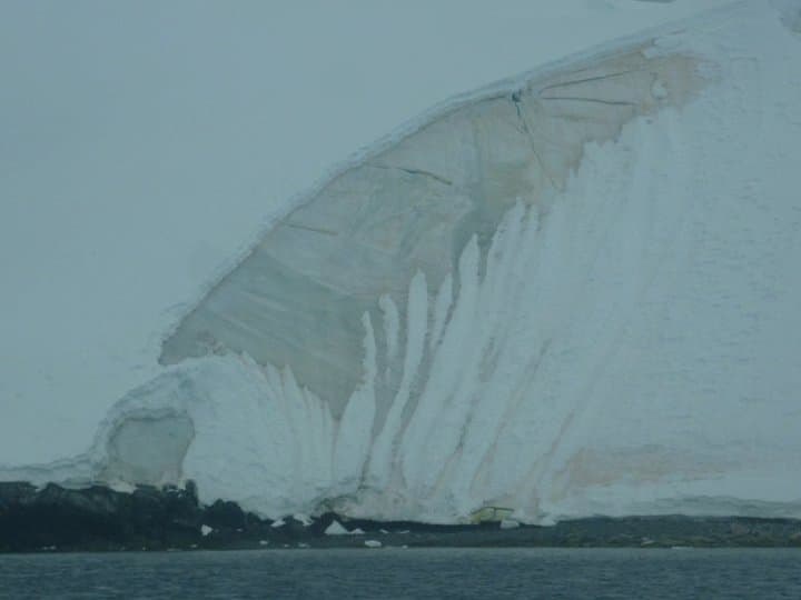 Antarctica (62°27’ S 59° 36’W)