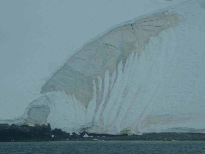 Antarctica (62°27’ S 59° 36’W)